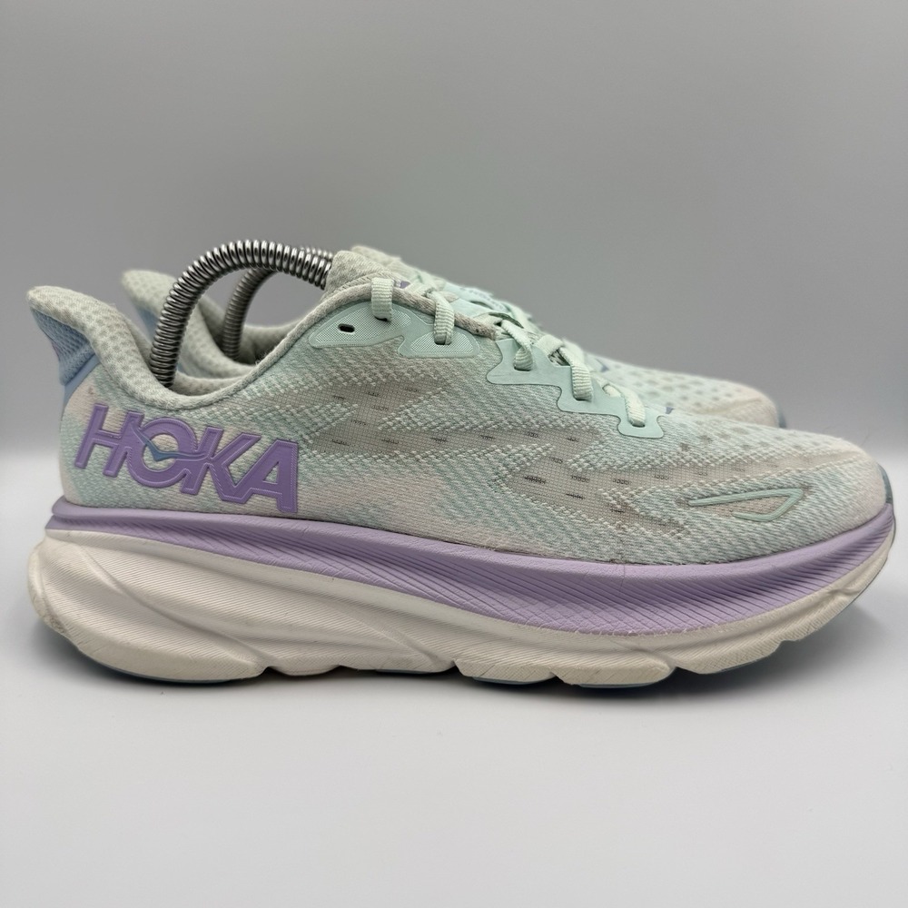 Hoka One One Clifton 9 Women's Size 9.5B Blue White Running Shoes Sneakers